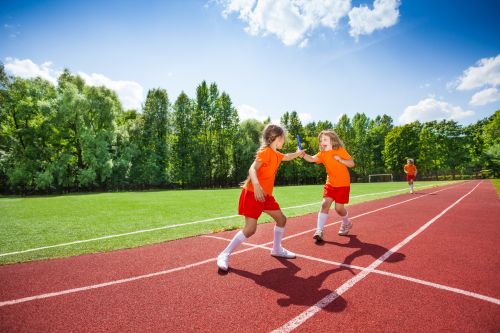 Trening piłki nożnej – 4 ćwiczenia 1v1 dla każdej grupy wiekowej